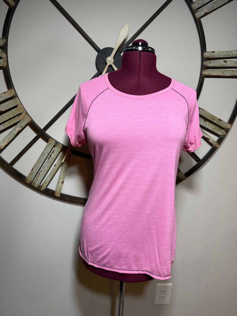 Avis  Pink Short-Sleeve Crewneck Top